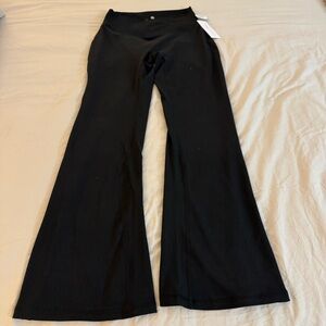 NEW NWT Yogalicious Lux Sophia Crossover Flare Pant Pants Size Large